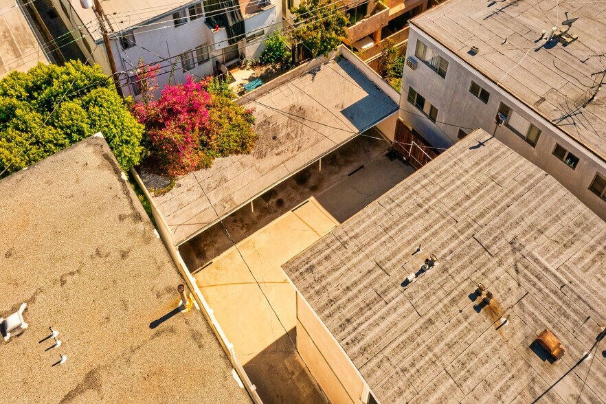 More Photos Of 11938 Dorothy St, Los Angeles Apartments For Sale