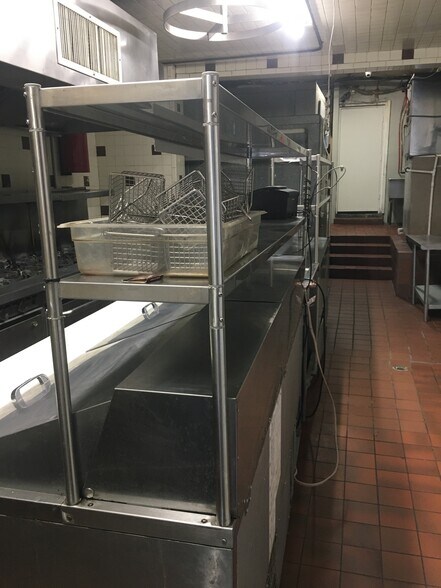 More Photos Of 36 Main St, Madison Storefront For Lease