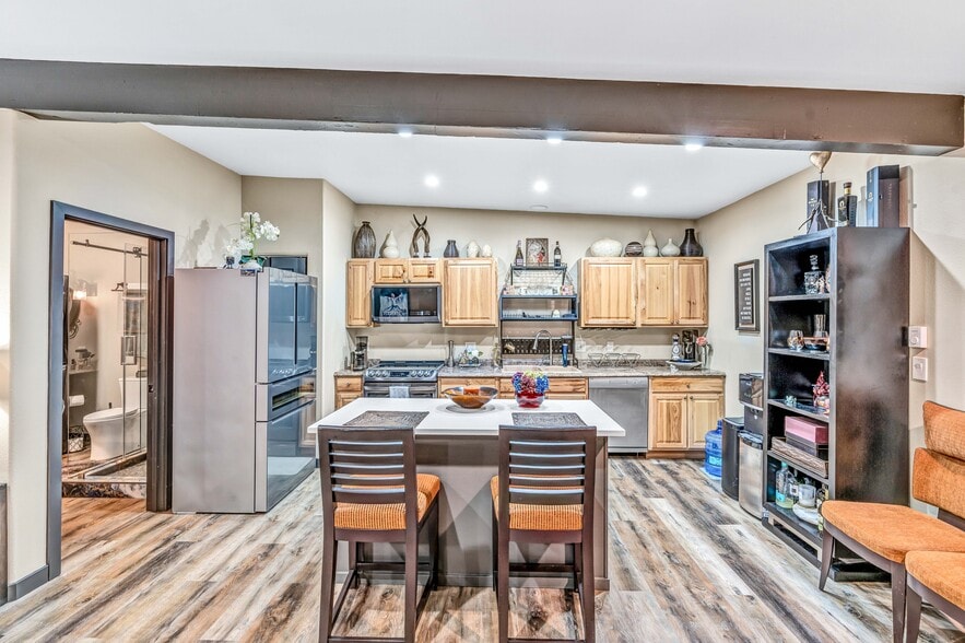 More Photos Of 6729 SE 162nd Ave, Portland Horse Stables For Sale