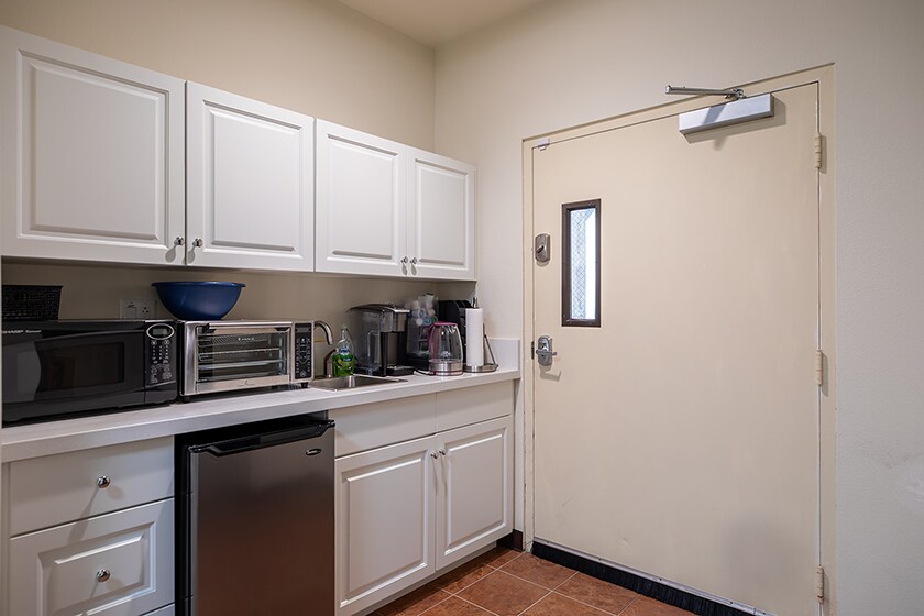 More Photos Of 7035 Palm Ave, Highland Medical For Lease