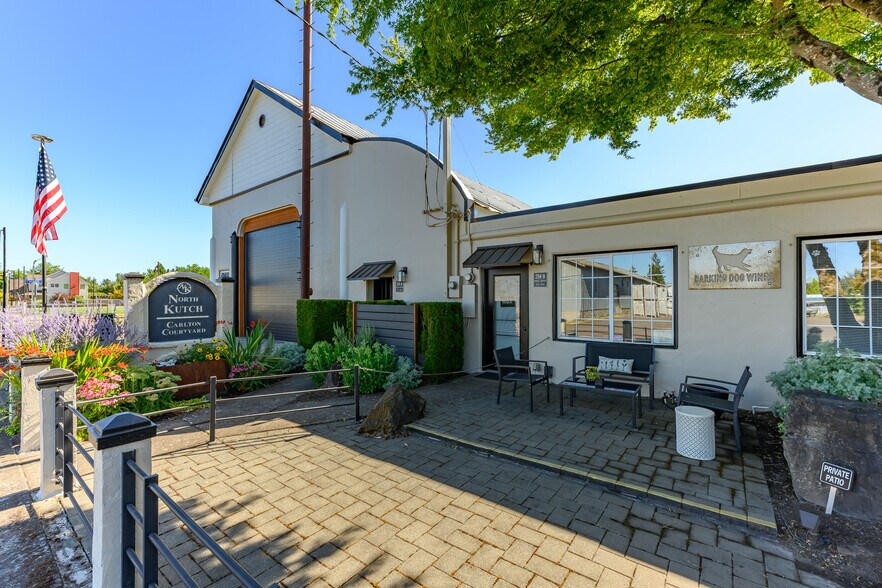 More Photos Of 258 N Kutch St, Carlton Storefront For Sale