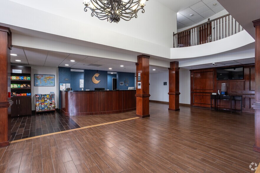 More Photos Of 5087 Clark Howell Hwy, Atlanta Hotel For Sale