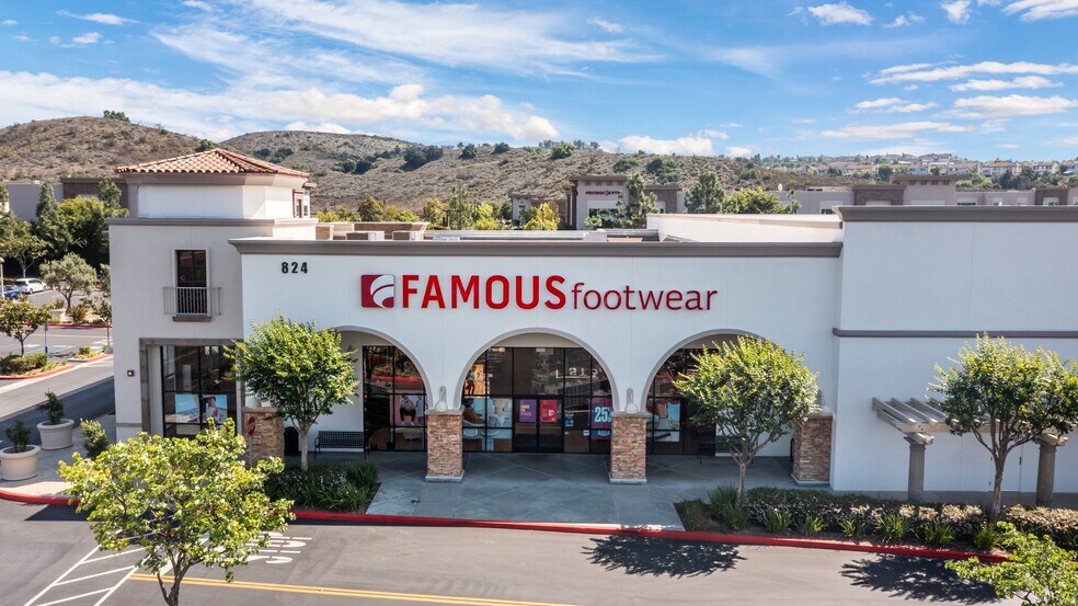 More Photos Of 800-888 New Los Angeles Ave, Moorpark Department Store For Sale