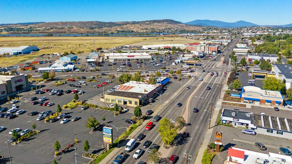 More Photos Of 2730 S 6th St, Klamath Falls Auto Repair For Sale