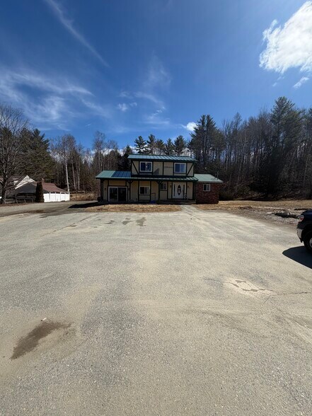 More Photos Of 82 Libby Hill Rd, Oakland General Retail For Sale