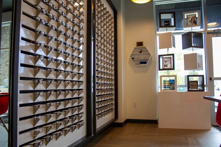 More Photos Of 7673 Perkins Rd, Baton Rouge Storefront For Lease