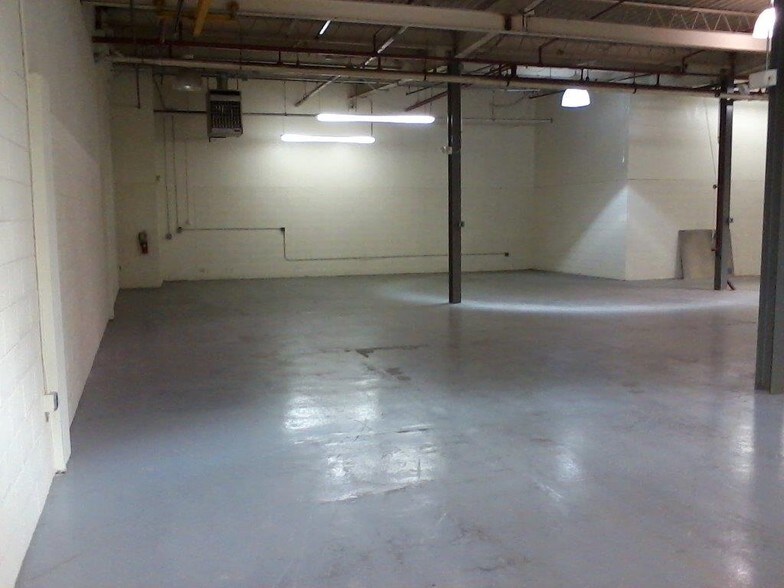 More Photos Of 59 Greenwood Ave, Midland Park Warehouse For Lease
