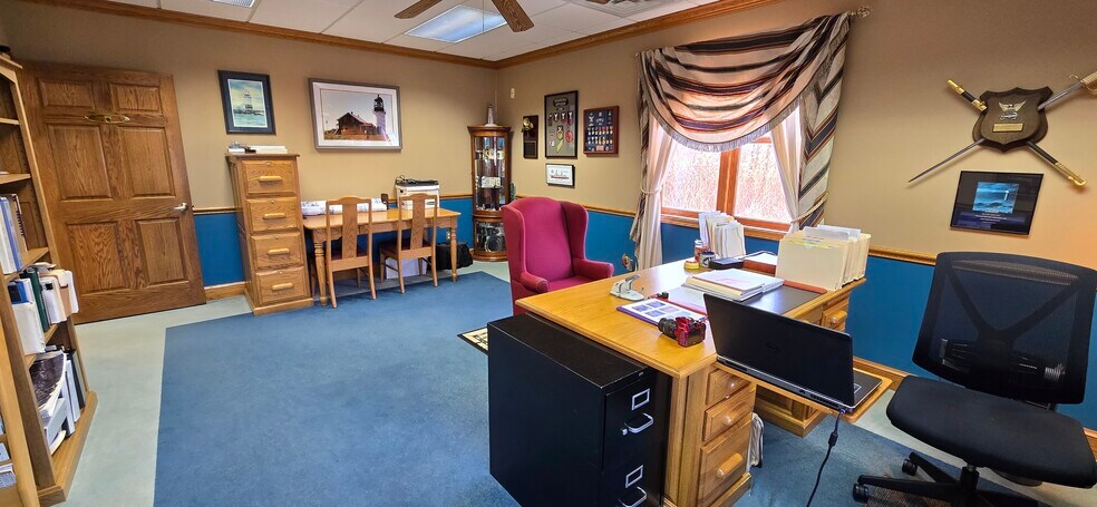 More Photos Of 1004-1010 Vivian Dr, Grafton Office For Sale