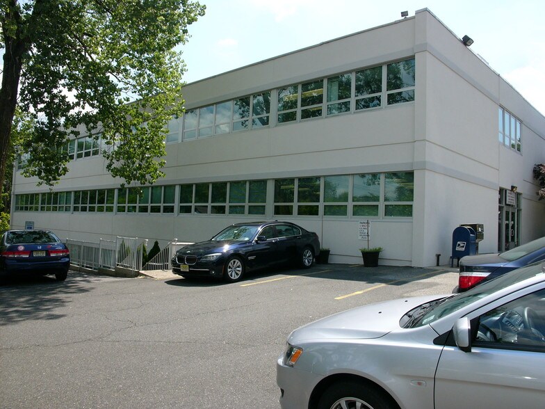 More Photos Of 99 Kinderkamack Rd, Westwood Medical For Lease