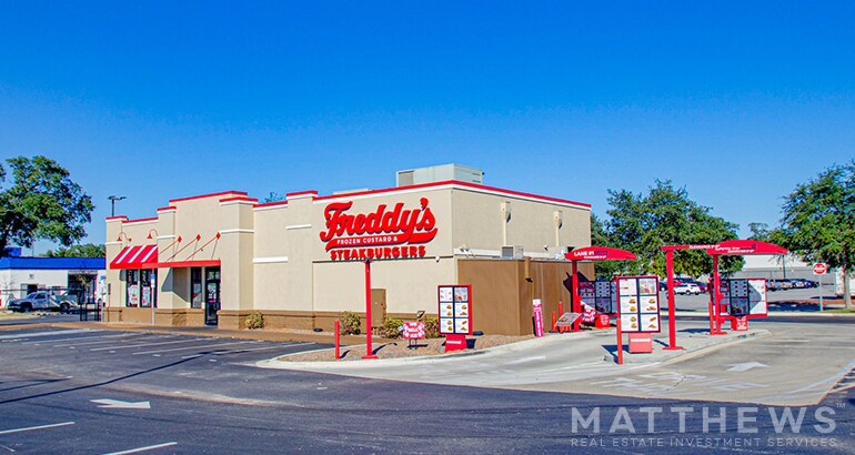 Primary Photo Of 2670 Creighton Rd, Pensacola Restaurant For Sale