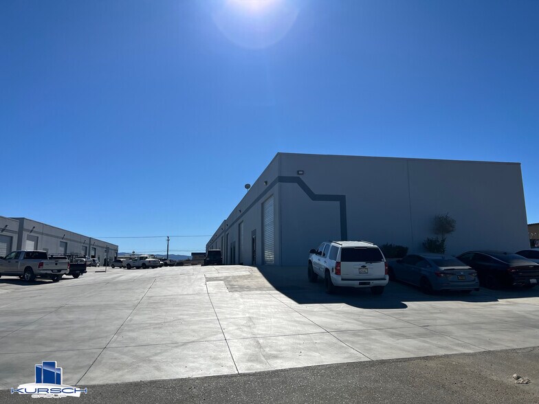 More Photos Of 17615 Alder St, Hesperia Warehouse For Lease