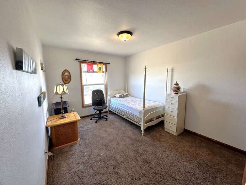 More Photos Of 309 8th St, Hugo Apartments For Sale