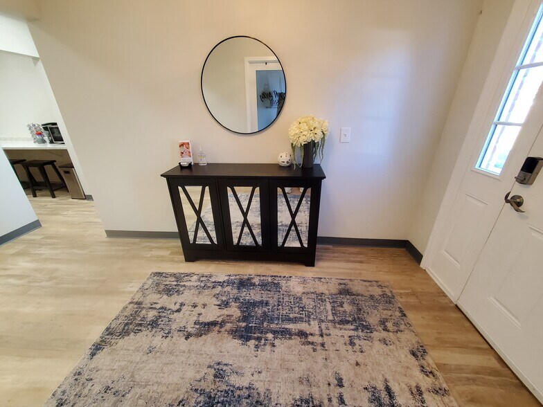 More Photos Of 7577 Alexandria Pike, Alexandria General Retail For Lease
