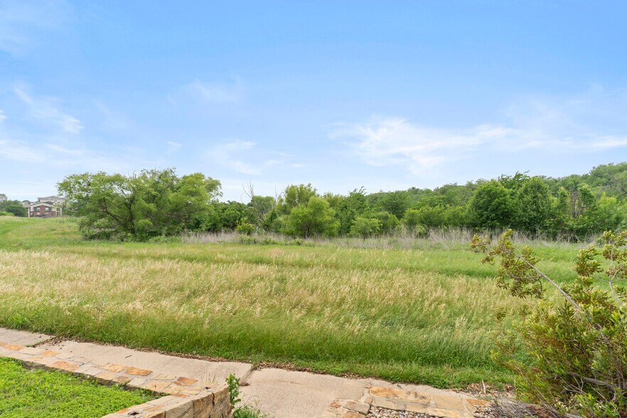 More Photos Of 7105 Golf Club Dr, Fort Worth Storefront Retail Office For Lease