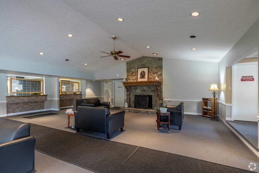 More Photos Of 754 S Cleveland Ave, Mogadore Medical For Sale