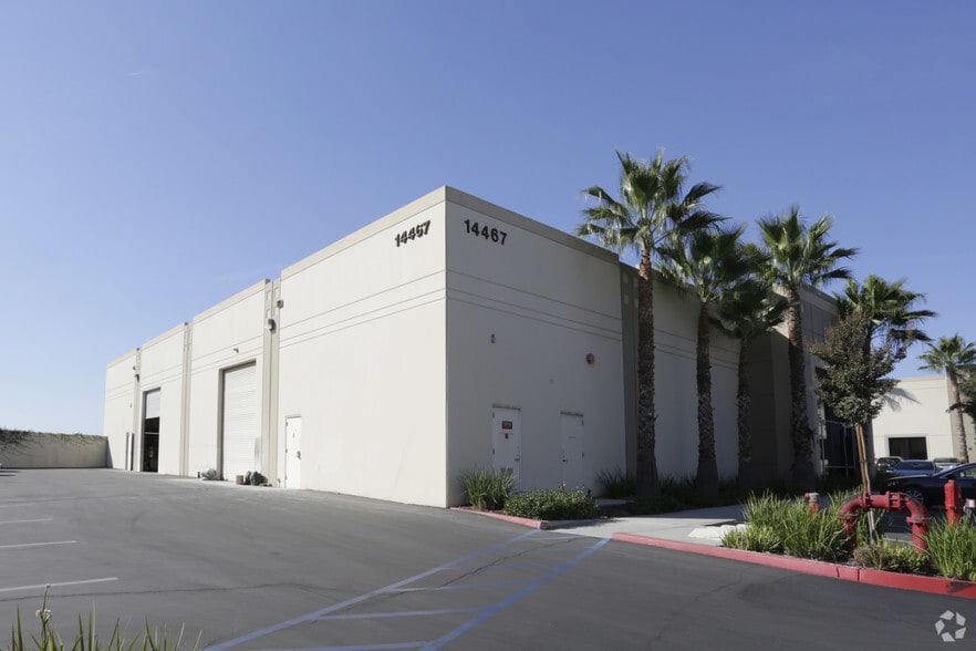 More Photos Of 14467 Meridian Pky, Riverside Warehouse For Lease
