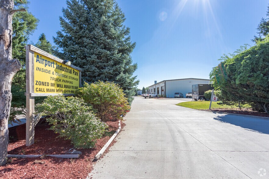 Primary Photo Of 2701 Eber Rd, Monclova Warehouse For Sale