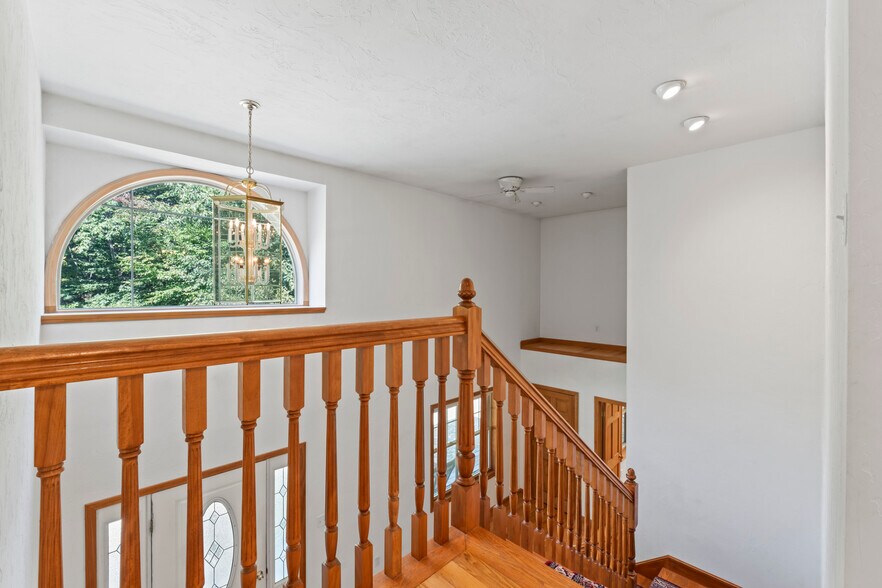 More Photos Of 41 Hobbs Rd, West Newfield Specialty For Sale