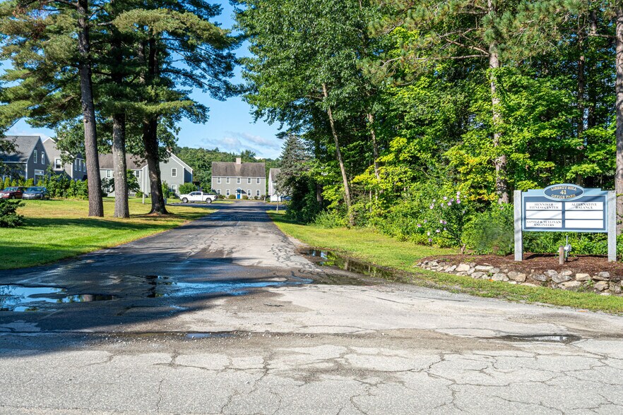 More Photos Of 41 Liberty Hill Rd, Henniker Medical For Sale