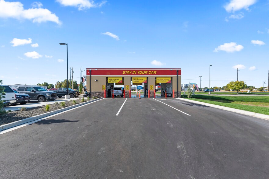 More Photos Of 5209 Cleveland Blvd, Caldwell Auto Repair For Sale