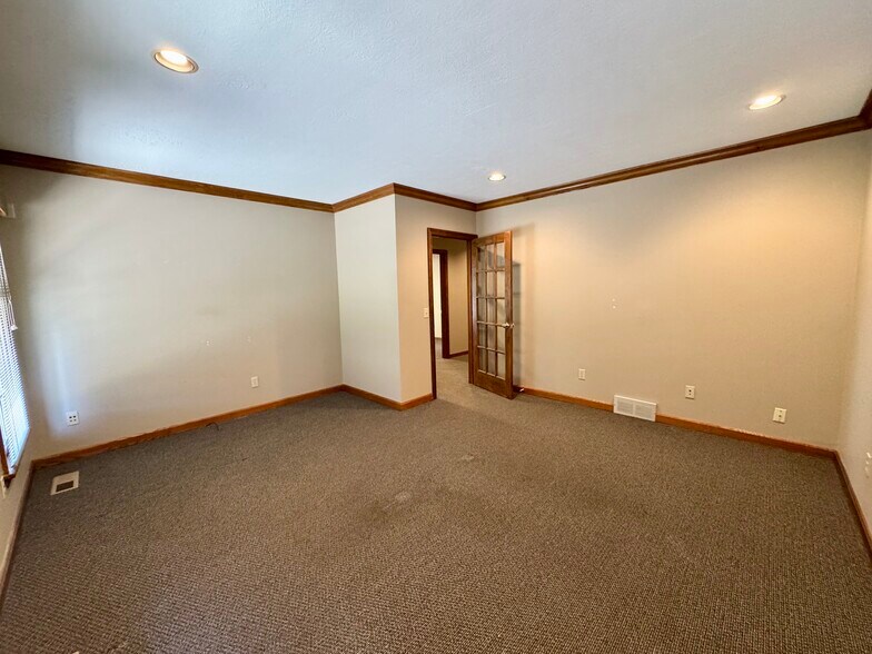 More Photos Of 4051 Whipple Ave NW, North Canton Coworking Space