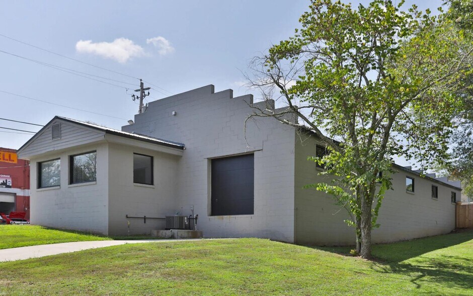 More Photos Of 20 Andrew St, Newnan Warehouse For Sale