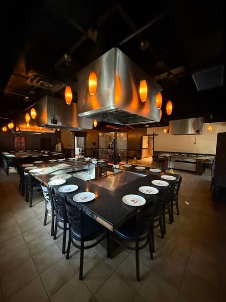 More Photos Of 526 NW 60th St, Gainesville Restaurant For Sale