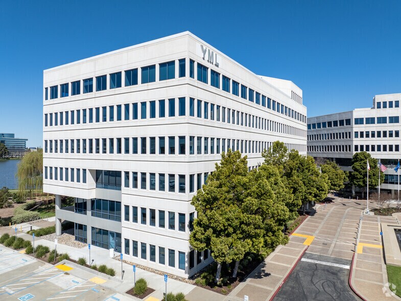 More Photos Of 255 Shoreline Dr, Redwood City Office For Lease