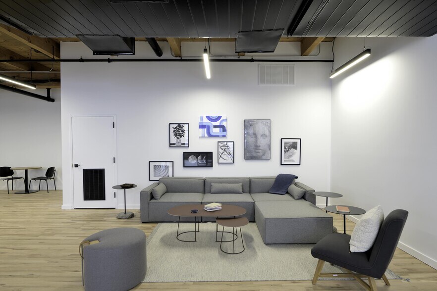 More Photos Of 901 W Jackson Blvd, Chicago Loft Creative Space For Lease