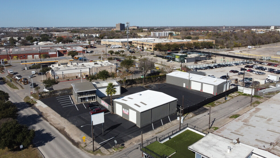 Primary Photo Of 4905 Navigation Blvd, Houston Warehouse For Lease