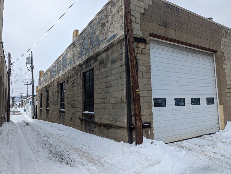 More Photos Of 151 Walnut St, Kittanning Auto Dealership For Sale