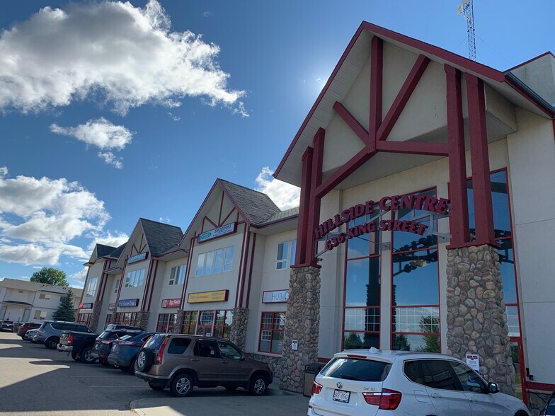 More Photos Of 636 King St, Spruce Grove Storefront Retail Office For Lease