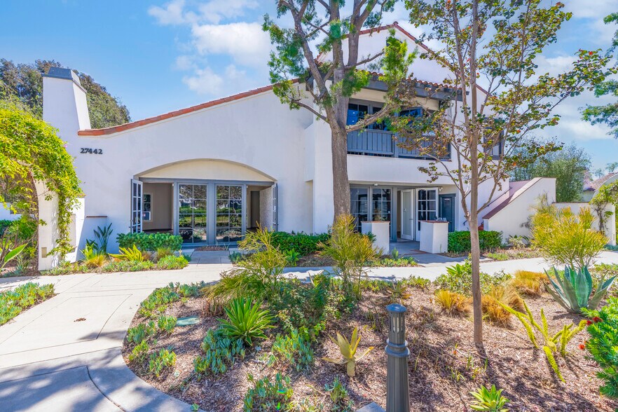 More Photos Of 27442 Calle Arroyo, San Juan Capistrano Medical For Sale