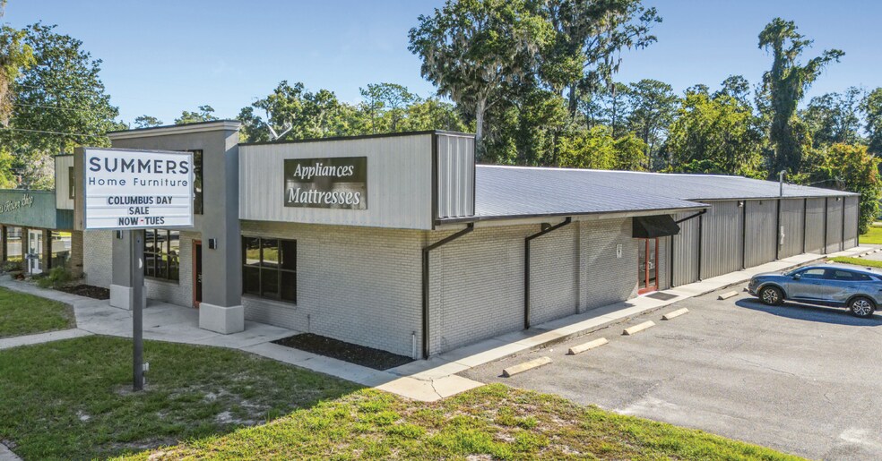 Primary Photo Of 305 N Main St, High Springs Freestanding For Sale