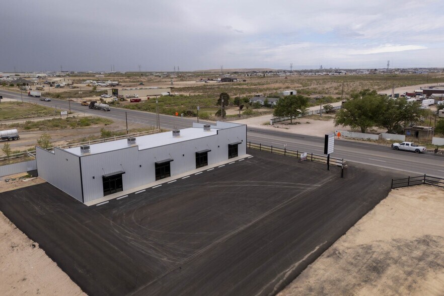 Primary Photo Of 16430 N Western Ave, Gardendale General Retail For Lease