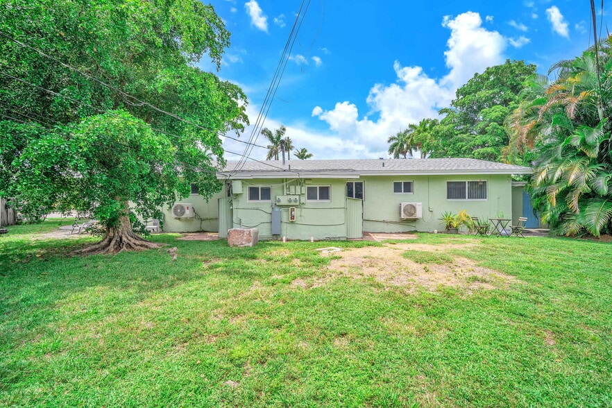 More Photos Of 1100 NE 18th Ct, Fort Lauderdale Apartments For Sale