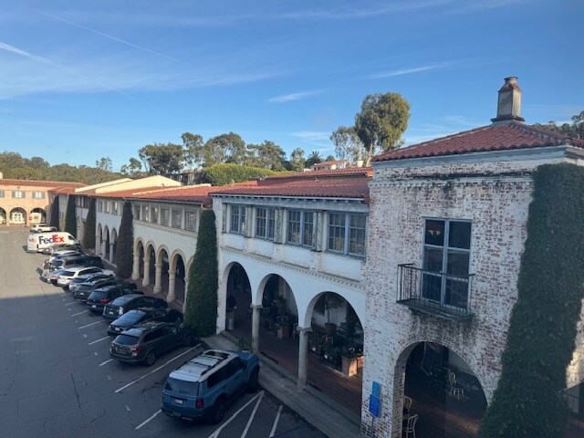 Primary Photo Of 51-63 Malaga Cove Plz, Palos Verdes Estates General Retail For Sale