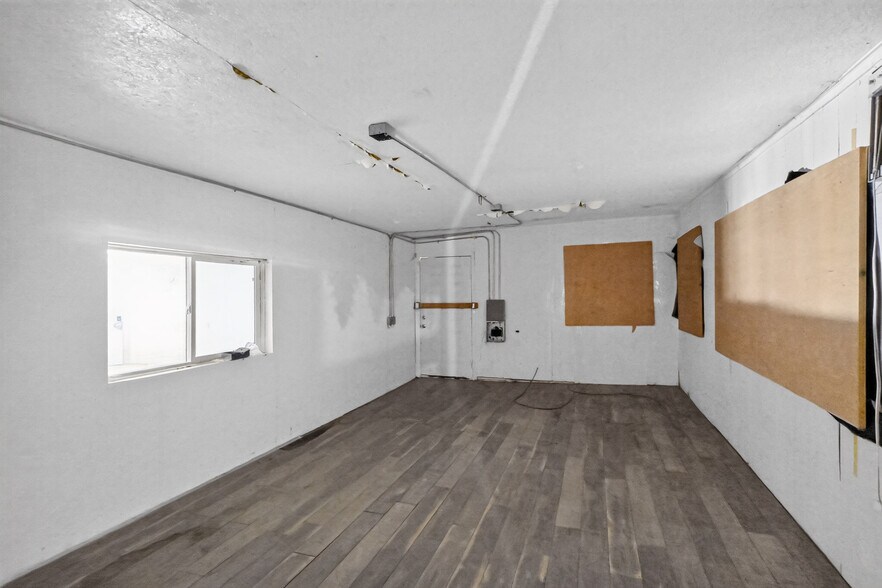 More Photos Of 5331 Easy St, Yreka General Retail For Sale
