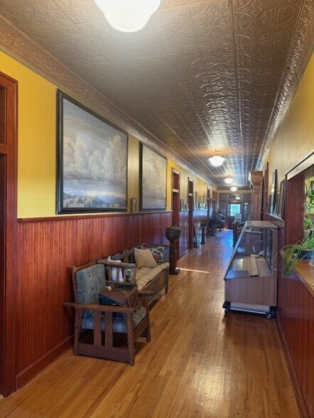 More Photos Of 4629 N Overland Trl, Laporte Unknown For Lease