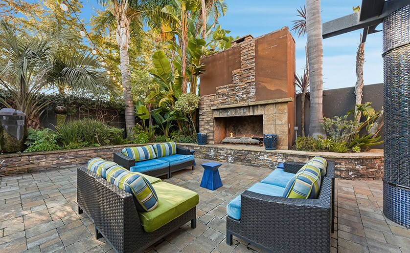 More Photos Of 521 Charcot Ave, San Jose Showroom For Sale