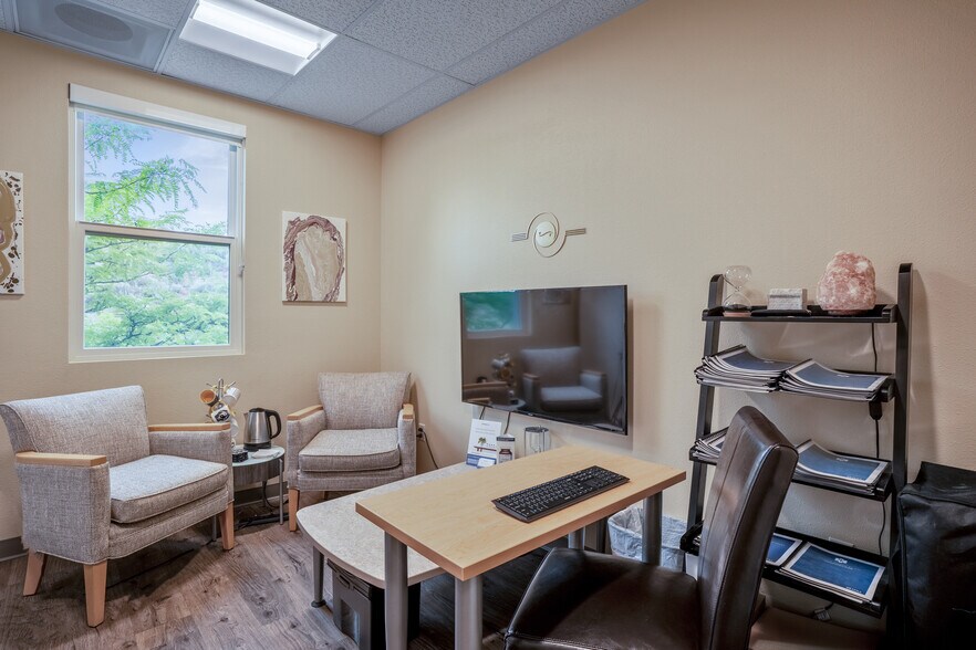 More Photos Of 450 St Michael's Dr, Santa Fe Office For Sale