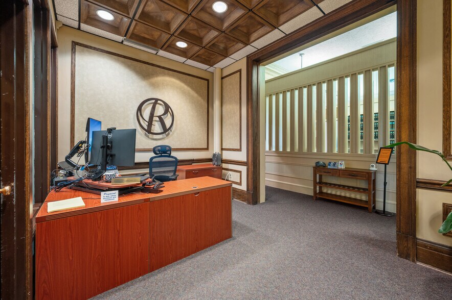 More Photos Of 24 W 6th Ave, Helena Office For Lease