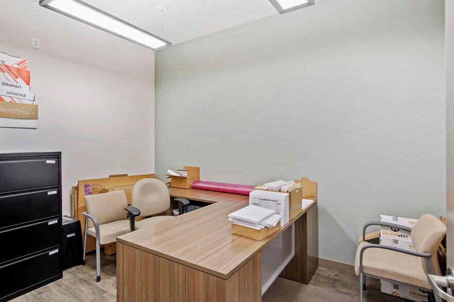 More Photos Of 2250-2298 MaryAnne Dr, Turlock Manufacturing For Sale