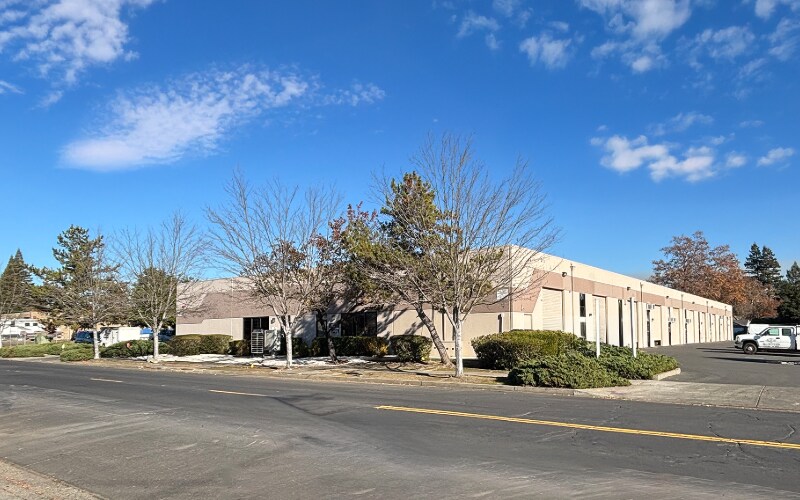 More Photos Of 520 California Blvd, Napa Warehouse For Lease