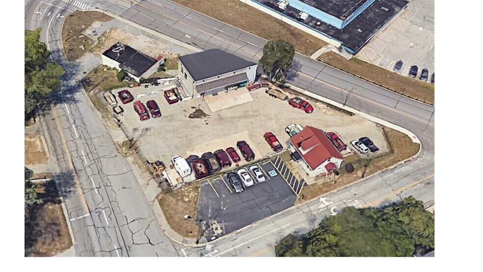 More Photos Of 36 North St, Groton Flex For Sale