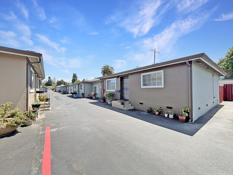 More Photos Of 19477 Meekland Ave, Cherryland Multifamily For Sale