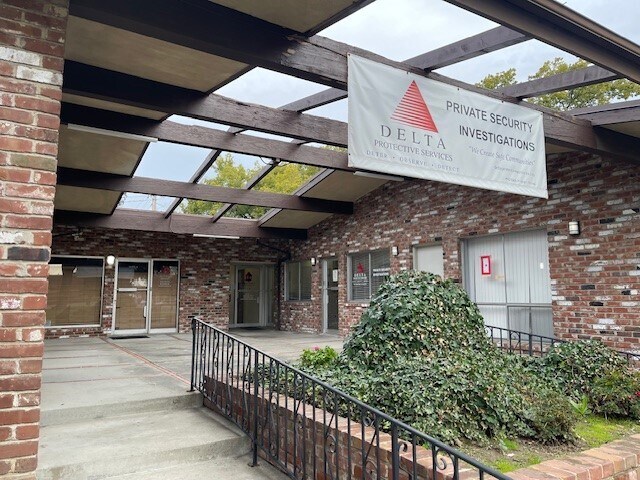 Primary Photo Of 127 E Acacia St, Stockton Office For Sale