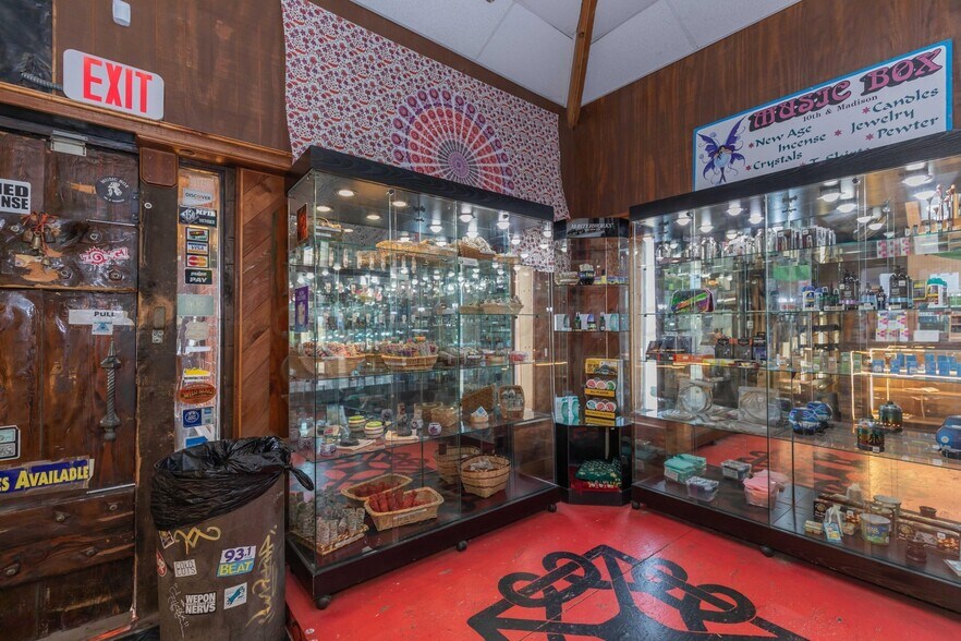 More Photos Of 907 S Madison St, Amarillo Storefront Retail Residential For Sale