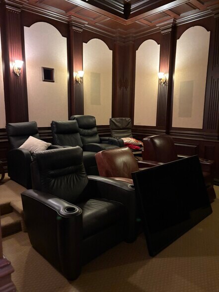 More Photos Of 47 Broad St, Red Bank Flex For Lease