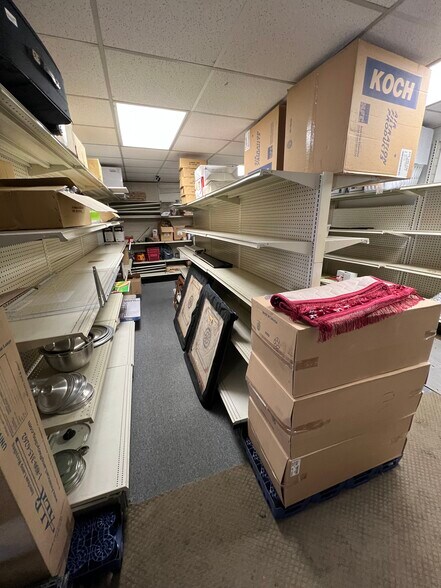 More Photos Of 139-141 Wayne Ave, Paterson Supermarket For Sale